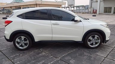 2017 Honda HR-V E CVT - Siap Pakai Dan Mulus (s-10) 2017 Honda HR-V E CVT - Siap Pakai Dan Mulus (s-10)
