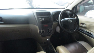 2012 Daihatsu Xenia X - Istimewa Seperti Baru (s-3) 2012 Daihatsu Xenia X - Istimewa Seperti Baru (s-3)
