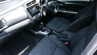 2014 Honda Jazz RS 1,5 - Mobil Pilihan (s-5) 2014 Honda Jazz RS 1,5 - Mobil Pilihan (s-5)
