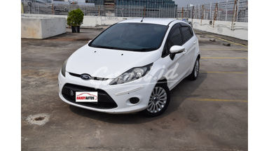 2012 Ford Fiesta Trend - Istimewa Siap Pakai 2012 Ford Fiesta Trend - Istimewa Siap Pakai
