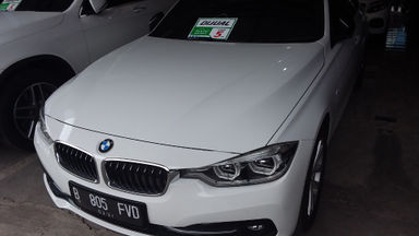 2015 BMW 320i 320 I - UNIT TERAWAT, SIAP PAKAI, NO PR 2015 BMW 320i 320 I - UNIT TERAWAT, SIAP PAKAI, NO PR