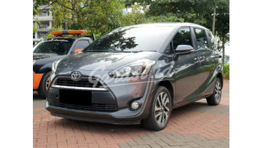2017 Toyota Sienta V - Mobil Pilihan 2017 Toyota Sienta V - Mobil Pilihan