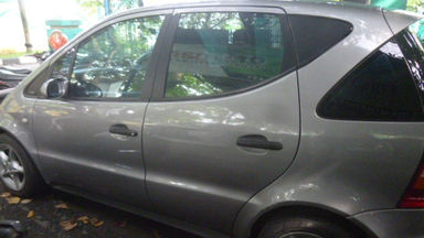 2000 Mercedes Benz A-Class A 140 CLASSIC - Terawat Siap Pakai (s-4) 2000 Mercedes Benz A-Class A 140 CLASSIC - Terawat Siap Pakai (s-4)