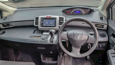 2014 Honda Freed PSD - Mobil Pilihan (s-4) 2014 Honda Freed PSD - Mobil Pilihan (s-4)