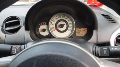 2010 Mazda 2 HB 1.5 AT - Siap Pakai Dan Mulus (s-11) 2010 Mazda 2 HB 1.5 AT - Siap Pakai Dan Mulus (s-11)