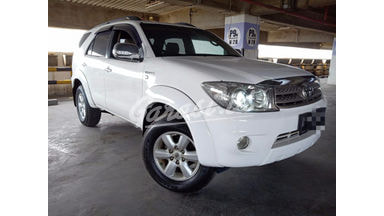 2011 Toyota Fortuner G Lux 2011 Toyota Fortuner G Lux
