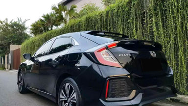 2018 Honda Civic 1.5 Turbo - Mobil Pilihan (s-2) 2018 Honda Civic 1.5 Turbo - Mobil Pilihan (s-2)