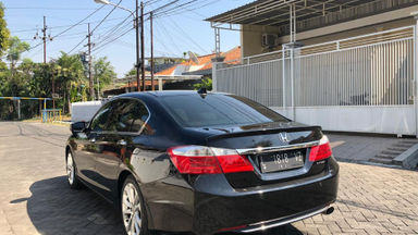 2013 Honda Accord VTIL Automatic - "KM 32rb" Record Service (s-5) 2013 Honda Accord VTIL Automatic - "KM 32rb" Record Service (s-5)