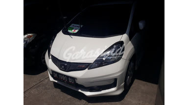 2013 Honda Jazz RS - Terawat Mulus 2013 Honda Jazz RS - Terawat Mulus