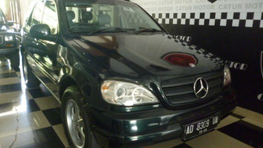 2001 Mercedes Benz ML-Class 320 - Kondisi Mulus Siap Pakai 2001 Mercedes Benz ML-Class 320 - Kondisi Mulus Siap Pakai