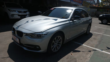 2016 BMW 3 Series 320I - Tdp Ringan (s-1) 2016 BMW 3 Series 320I - Tdp Ringan (s-1)