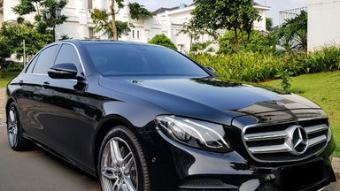 2018 Mercedes Benz E-Class 300 - Mobil Pilihan (s-1) 2018 Mercedes Benz E-Class 300 - Mobil Pilihan (s-1)