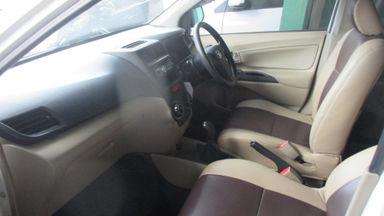 2012 Daihatsu Xenia X - Istimewa Seperti Baru (s-4) 2012 Daihatsu Xenia X - Istimewa Seperti Baru (s-4)