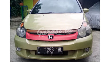 2004 Honda Stream - Body Mulus 2004 Honda Stream - Body Mulus