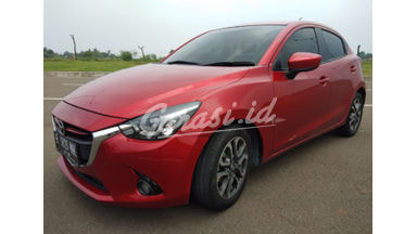 2015 Mazda 2 R 2015 Mazda 2 R