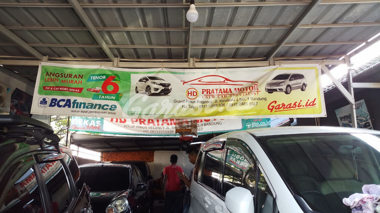 Contoh Gambar Banner Showroom Mobil  kumpulan contoh spanduk