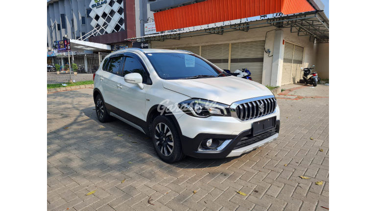 Jual Mobil Bekas 2018 Suzuki Sx4 Hatchback S-CROSS Tangerang Selatan 