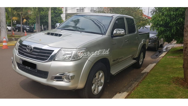 Jual Mobil Bekas 2012 Toyota Hilux Double Cabin G 4x4 Jakarta