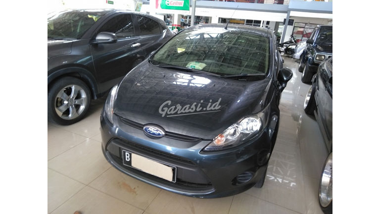 Jual Mobil Bekas 2012 Ford Fiesta Trend Jakarta Timur 00fh633 Garasi Id