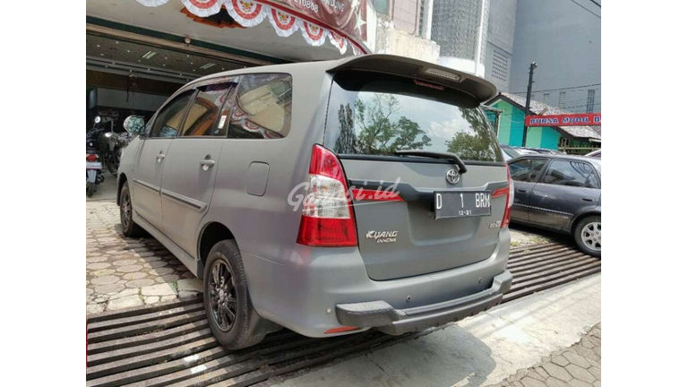 Jual Mobil Bekas 2015 Toyota Kijang Innova V Lux At Kota Bandung