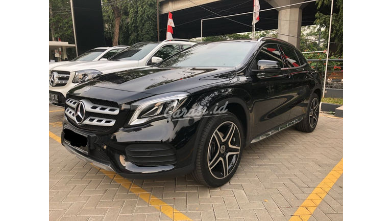 Jual Mobil Bekas 2018 Mercedes Benz Gla Gla 200 Amg Jakarta
