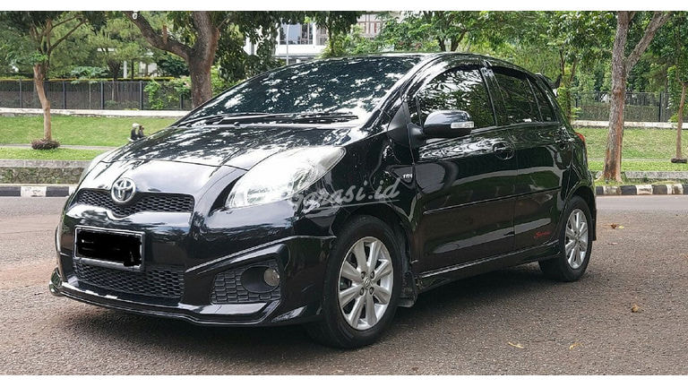 Jual Mobil Bekas 2013 Toyota Yaris TRD Sportivo Tangerang Selatan 