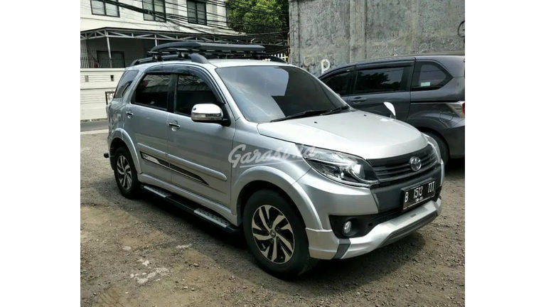 Toyota rush 2015