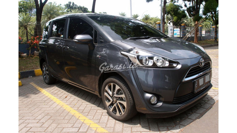 Jual Mobil Bekas 2017 Toyota Sienta V Tangerang Selatan 00rr809 - Garasi.id