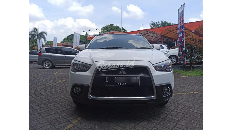 Jual Mobil Bekas  2013 Mitsubishi Outlander  px Kota Bandung  