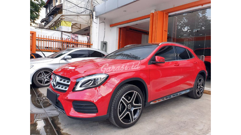 Jual Mobil Bekas 2018 Mercedes Benz Gla 200 Kota Bandung 00jx315 Garasi Id