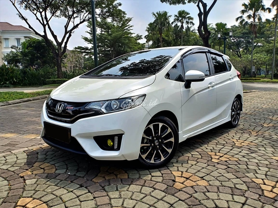  Jual  Mobil Bekas  2021 Honda Jazz RS Tangerang  Selatan 