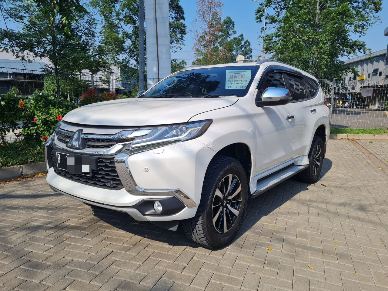 Jual Mobil Bekas 2017 Mitsubishi Pajero Sport ALL NEW DAKAR 4x2 Jakarta 