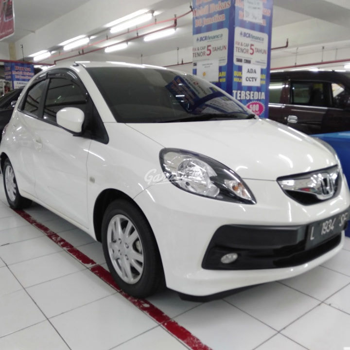 Jual Mobil Bekas 2015 Honda Brio Satya E Surabaya 00jl467 