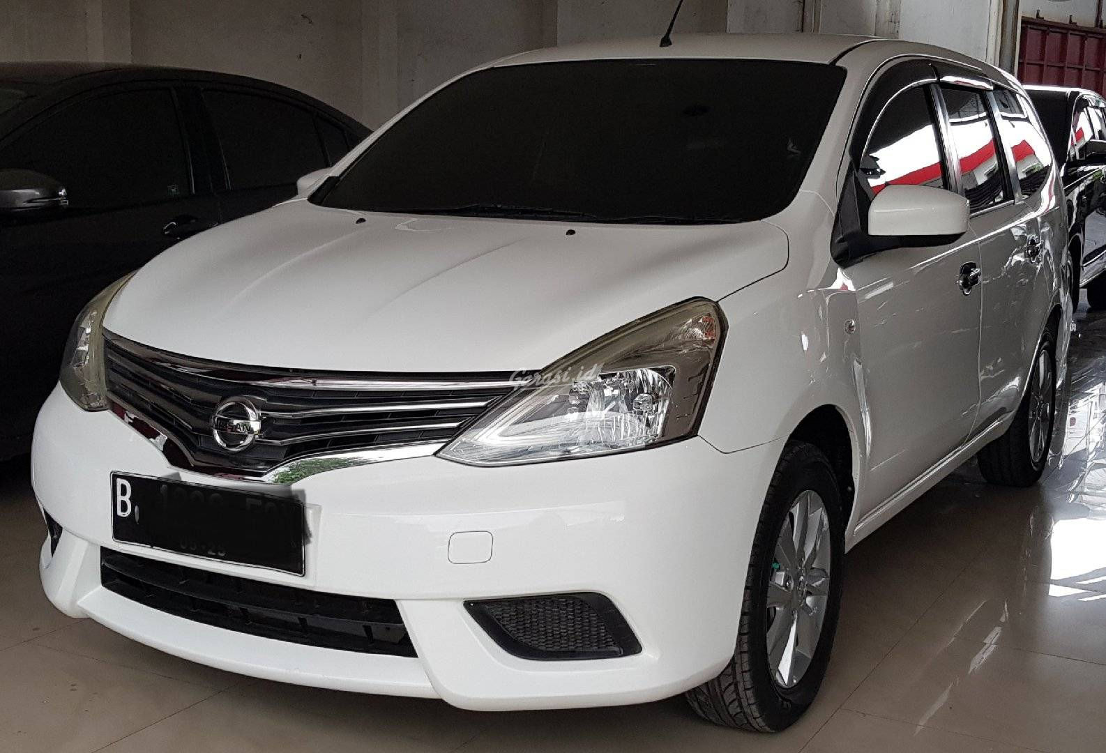 Jual Mobil Bekas  2014 Nissan  Grand  Livina  SV Jakarta  Timur 