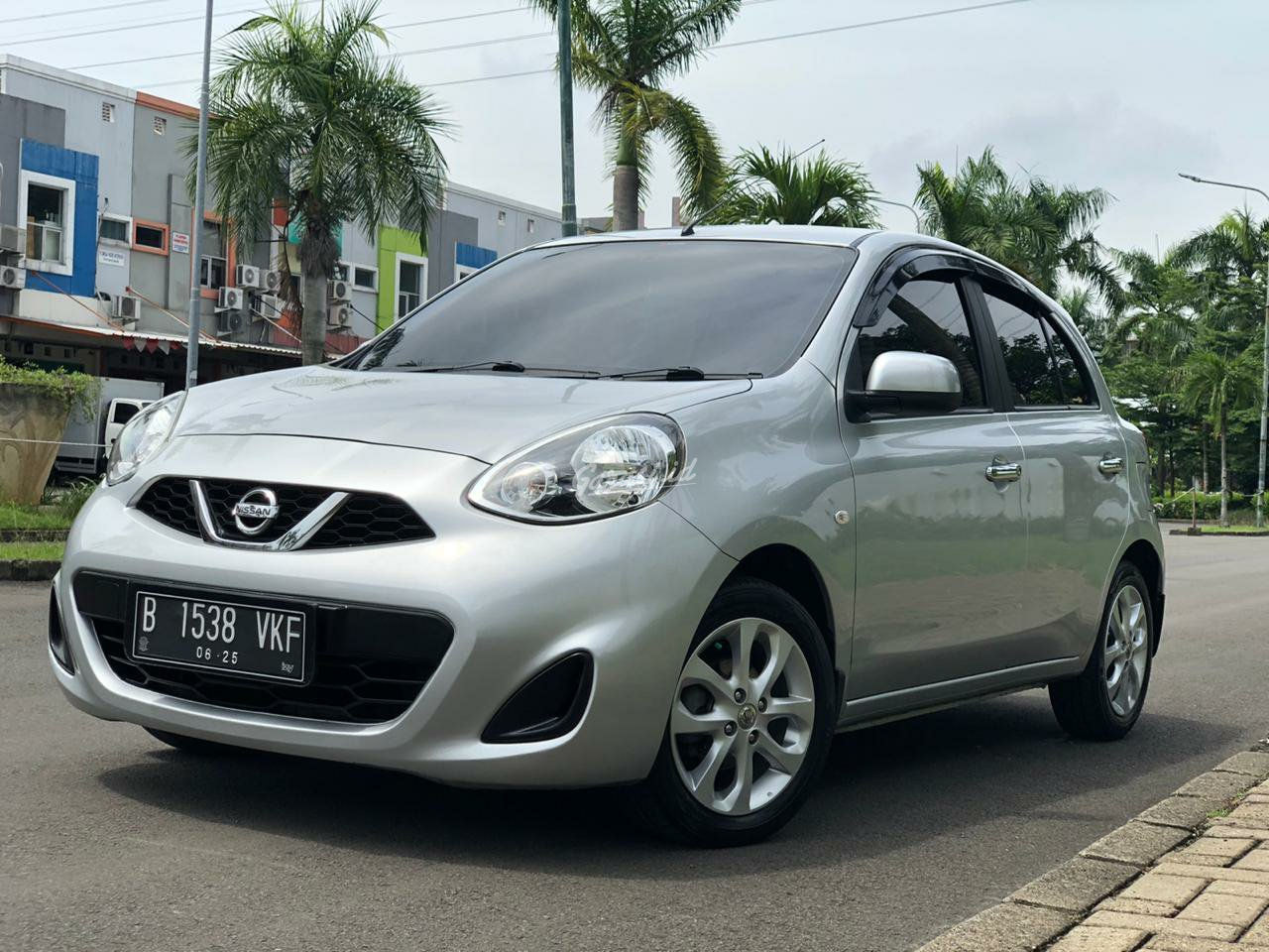 Jual Mobil  Bekas  2021 Nissan March XS Kota Tangerang  