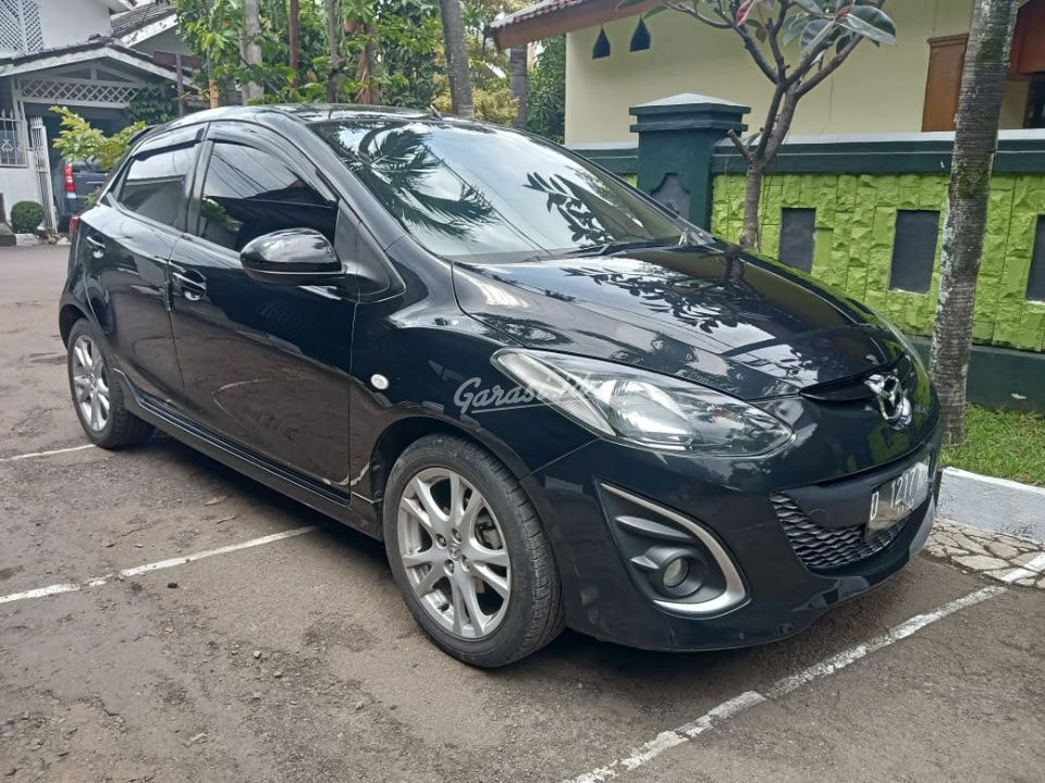 Jual Mobil Bekas  2010 Mazda 2  R Kota Bandung 00ru558 