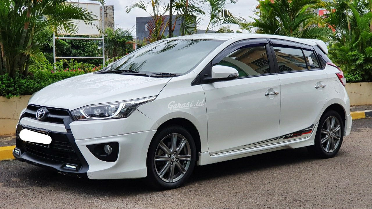 Jual Mobil Bekas 2015 Toyota Yaris TRD Sportivo Jakarta Utara 00se641 