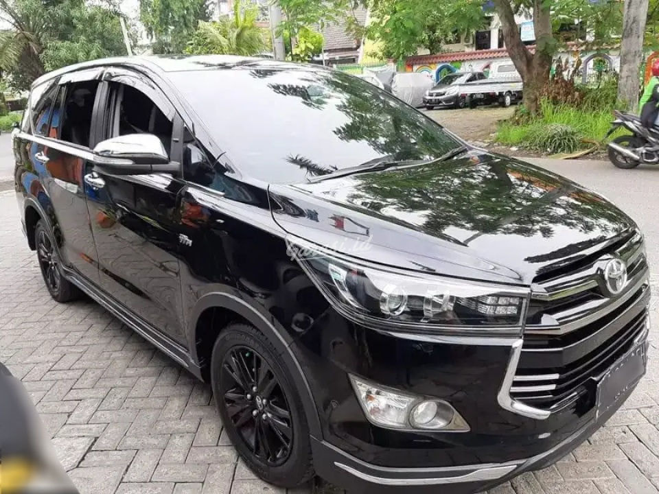 Jual Mobil Bekas  2022 Toyota Kijang Innova  Venturer  2 0 