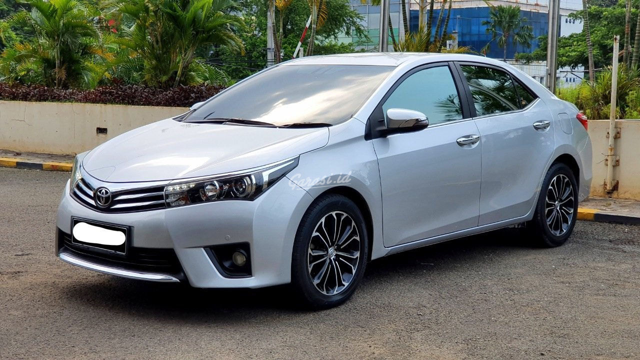 Toyota Corolla Altis 2015