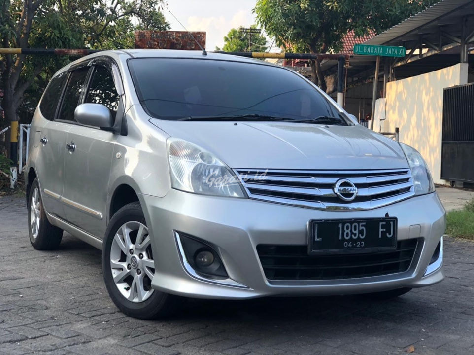 Jual Mobil Bekas 2013 Nissan Grand Livina XV Surabaya 00tj496 - Garasi.id