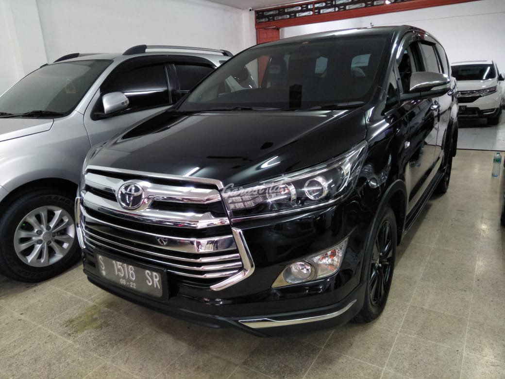 Jual Mobil Bekas  2022 Toyota Kijang Innova  Venturer  2 0 