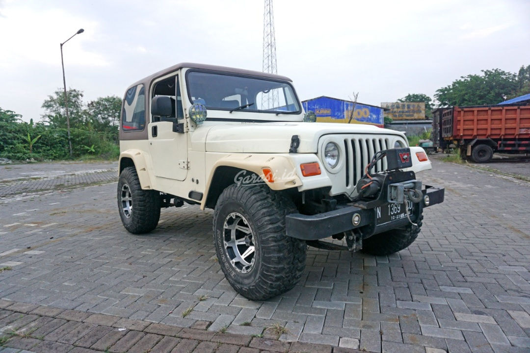 Jual Mobil Bekas 1980 Jeep CJ 7 Surabaya 00rv179 - Garasi.id