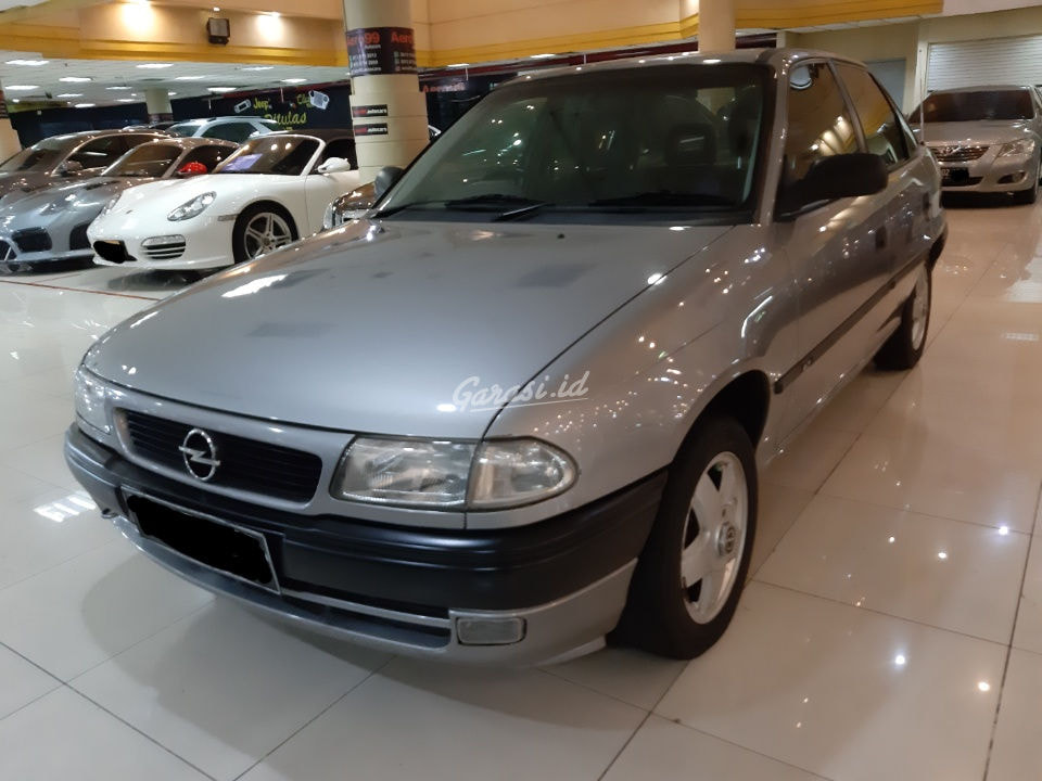 Jual Mobil Bekas 1996 Opel Optima Jakarta Selatan 00tm512 - Garasi.id
