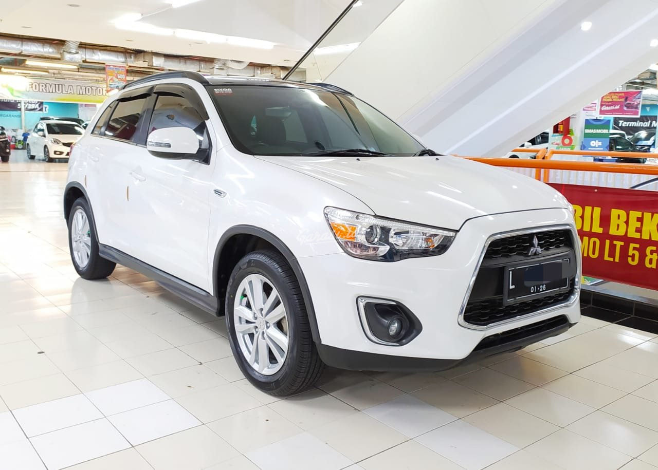 Jual Mobil Bekas 2015 Mitsubishi Outlander PX facelift Surabaya 00sj297 