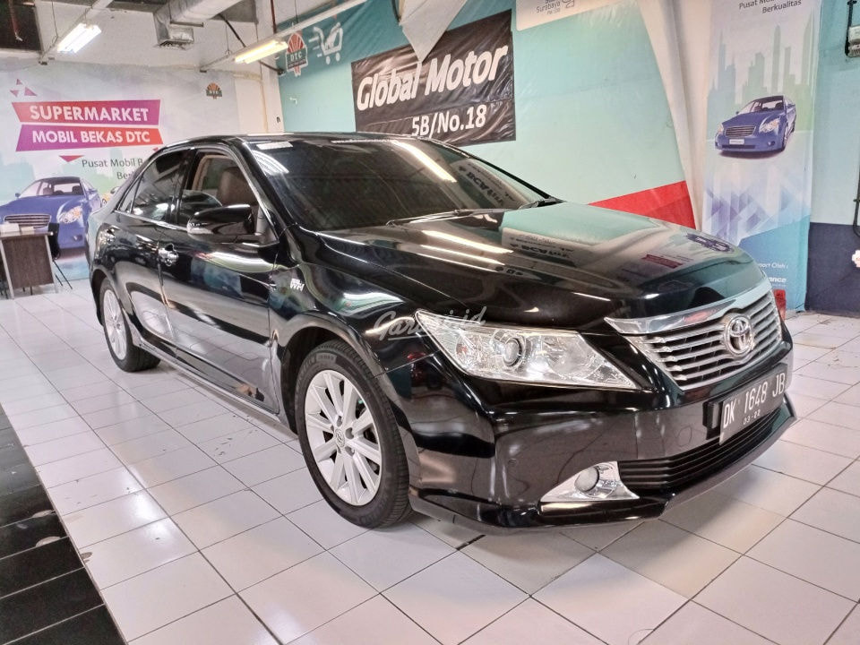 Jual Mobil Bekas 2012 Toyota Camry V Surabaya 00tm464 - Garasi.id