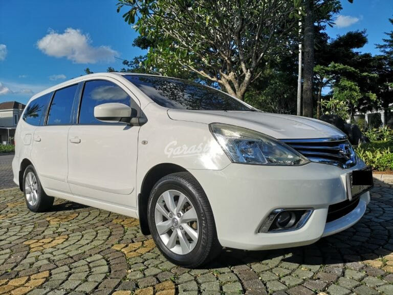 Jual Mobil Bekas  2022 Nissan  Grand  Livina  XV Jakarta  