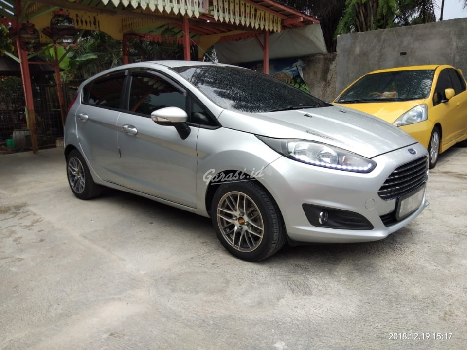 Jual Mobil Bekas 2014 Ford Fiesta Trend Kota Tangerang 00d0581 Garasi Id