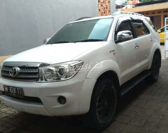 Jual Mobil Bekas 2010 Toyota Fortuner G Luxury Kota Bekasi 