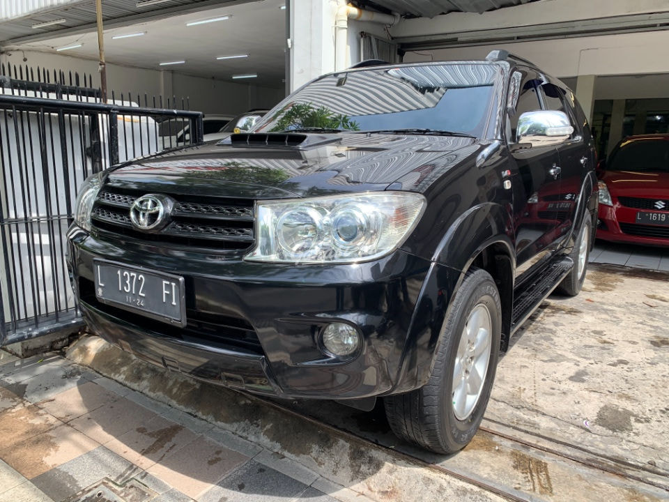 Jual Mobil Bekas 2010 Toyota Fortuner G Surabaya 00ry565 