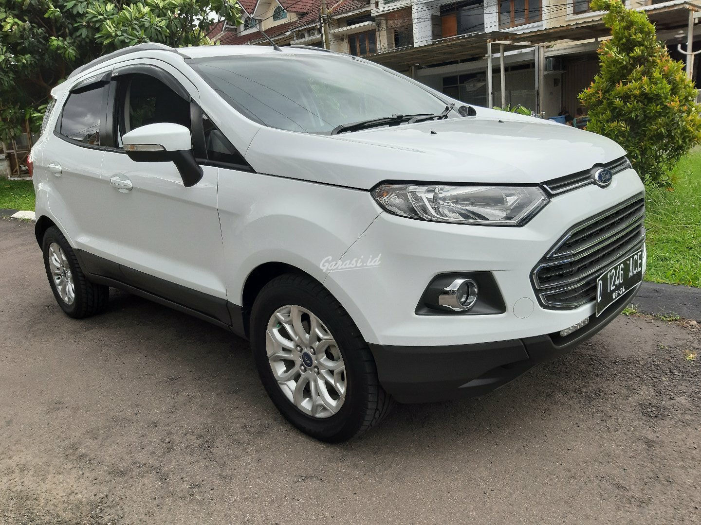  Jual  Mobil Bekas 2014 Ford  Ecosport  titanium Kota Bandung 